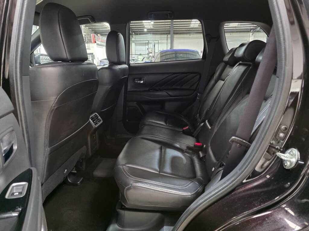 Mitsubishi Outlander 2.0 Exceed Cvt  #22