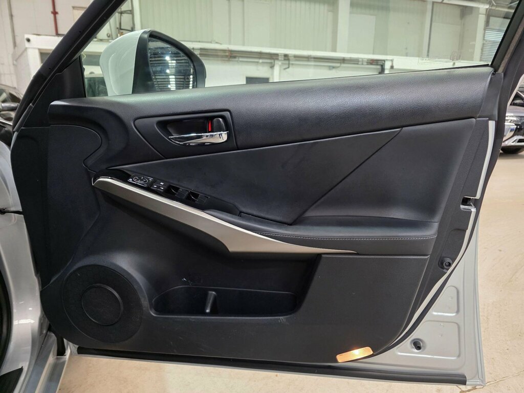 Lexus IS 2.5 300H Executive Edition E-cvt Euro 5 Ss Silver #10