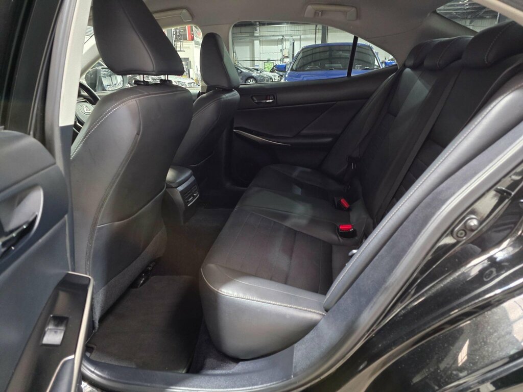 Lexus IS 2.5 300H F Sport 220 Bhp Silver #21