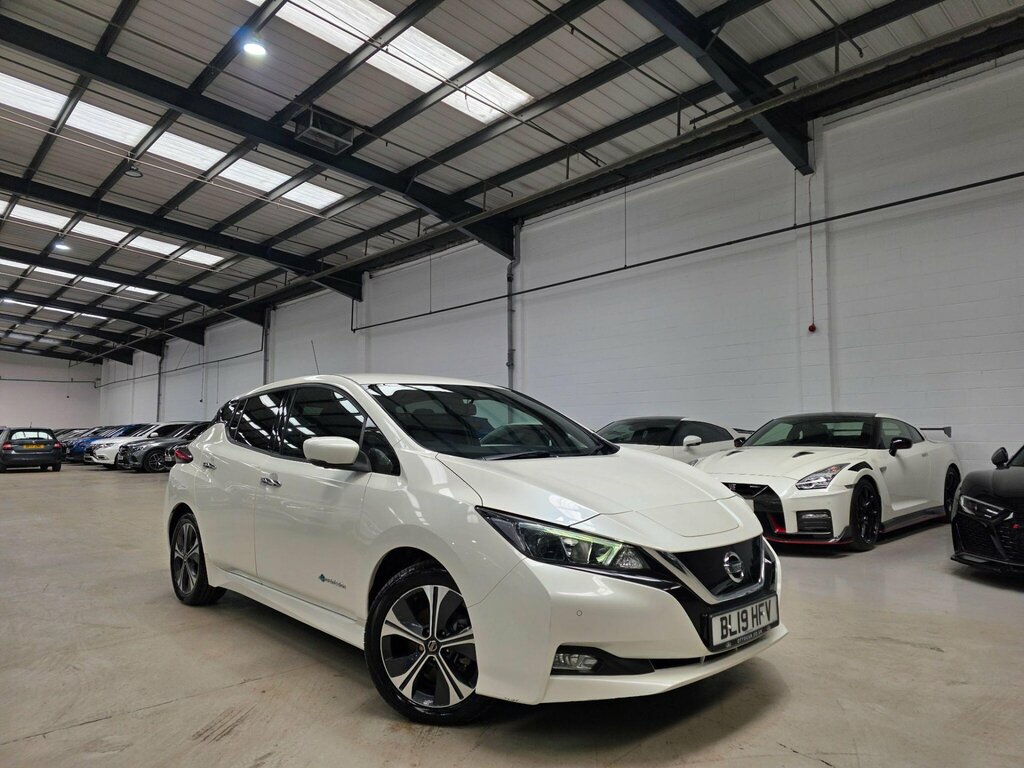 Nissan Leaf 40Kwh N-connecta White #2