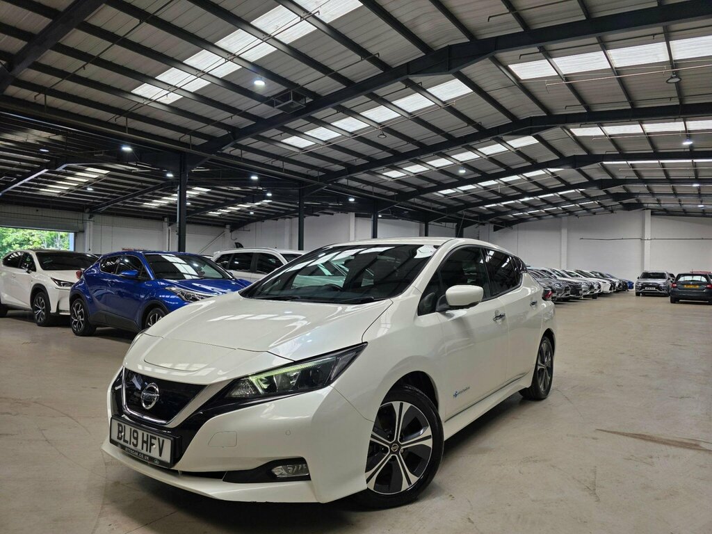 Nissan Leaf 40Kwh N-connecta White