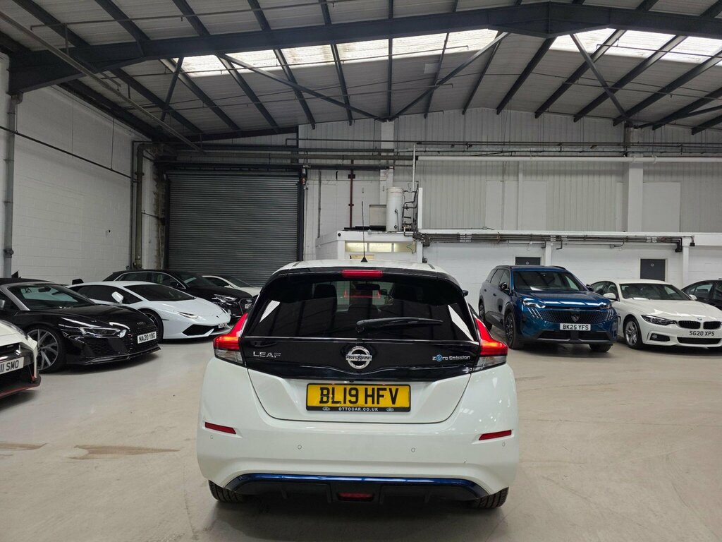 Nissan Leaf 40Kwh N-connecta White #3