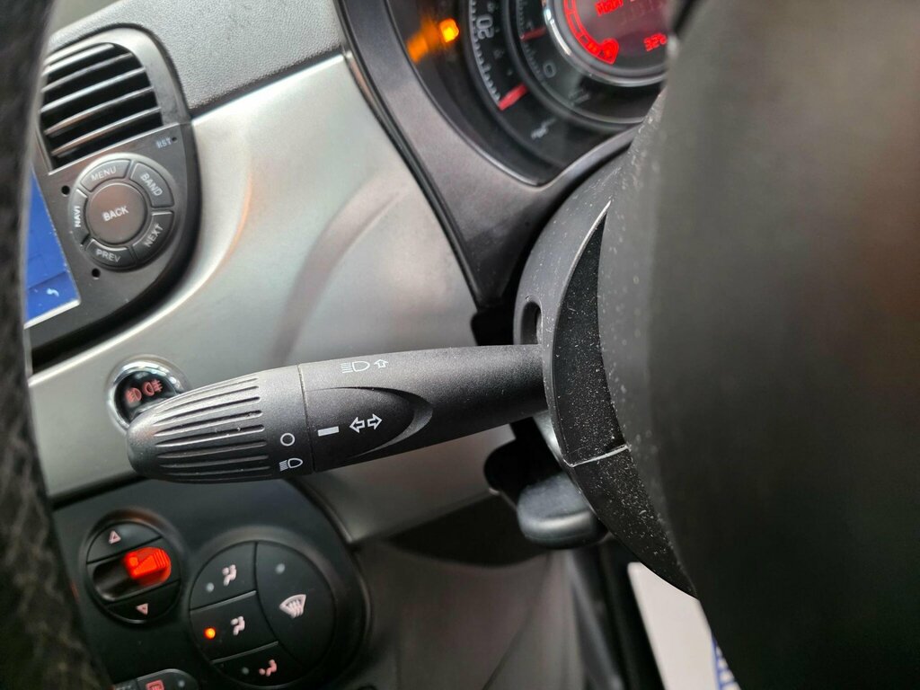 Fiat 500 Lounge White #17