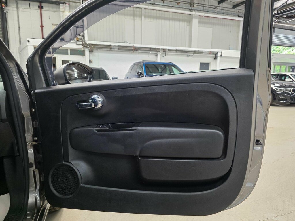 Fiat 500 Lounge White #11