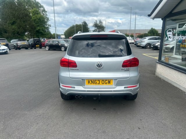 Volkswagen Tiguan Suv White #6