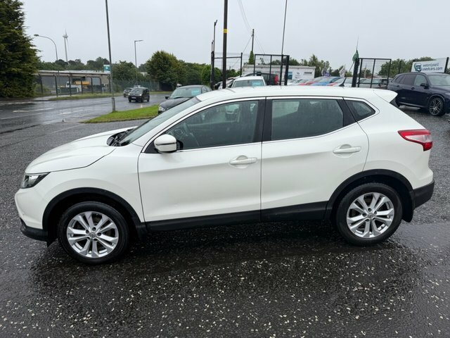 Nissan Qashqai 1.2 Dig-t Visia Suv 2Wd Euro 6 White #4