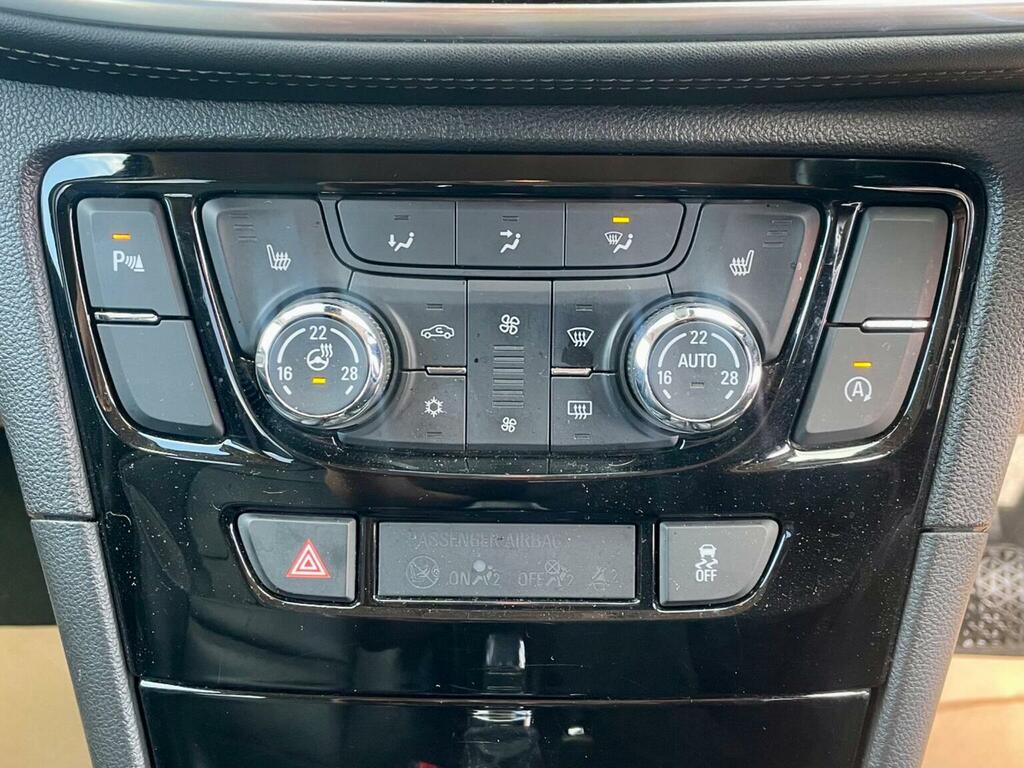 Vauxhall Mokka X X 1.6 Cdti Design White #11