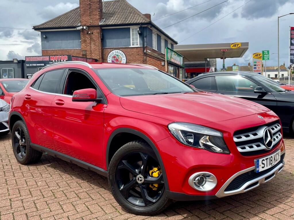 Mercedes-Benz GLA Class 1.6 Gla200 Sport Executive Euro 6 Ss 201 Red
