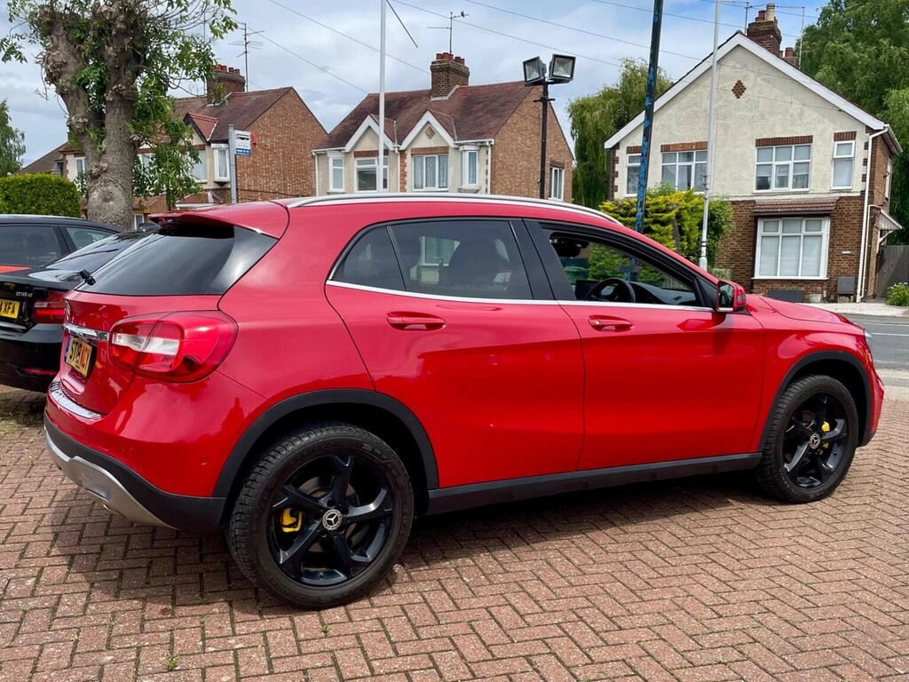 Mercedes-Benz GLA Class 1.6 Gla200 Sport Executive Euro 6 Ss 201 Red #6