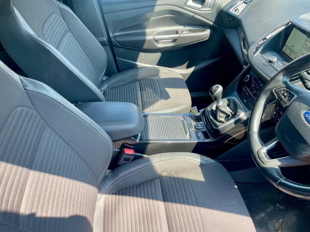 Ford Kuga 2.0 Tdci Titanium Euro 6 Ss 201818 Grey #3