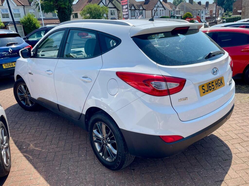 Hyundai Ix35 1.7 Crdi Se Euro 5 201565 White #2