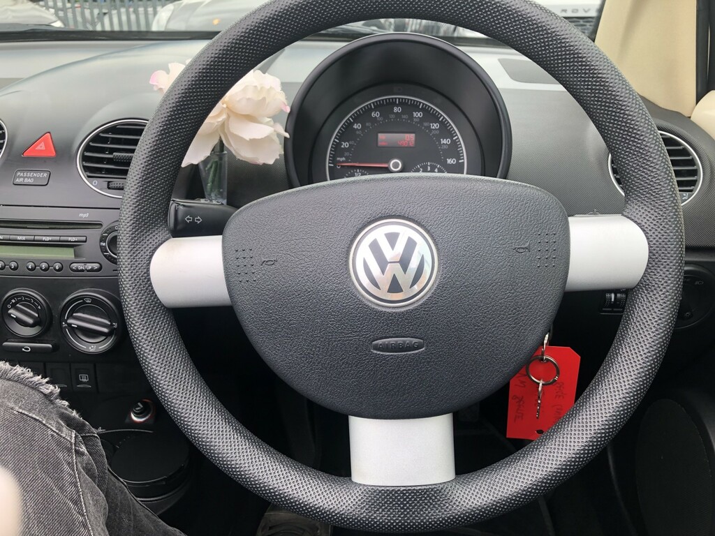 Volkswagen Beetle 1.9 Tdi Cabriolet Euro 4 201059 Silver #23