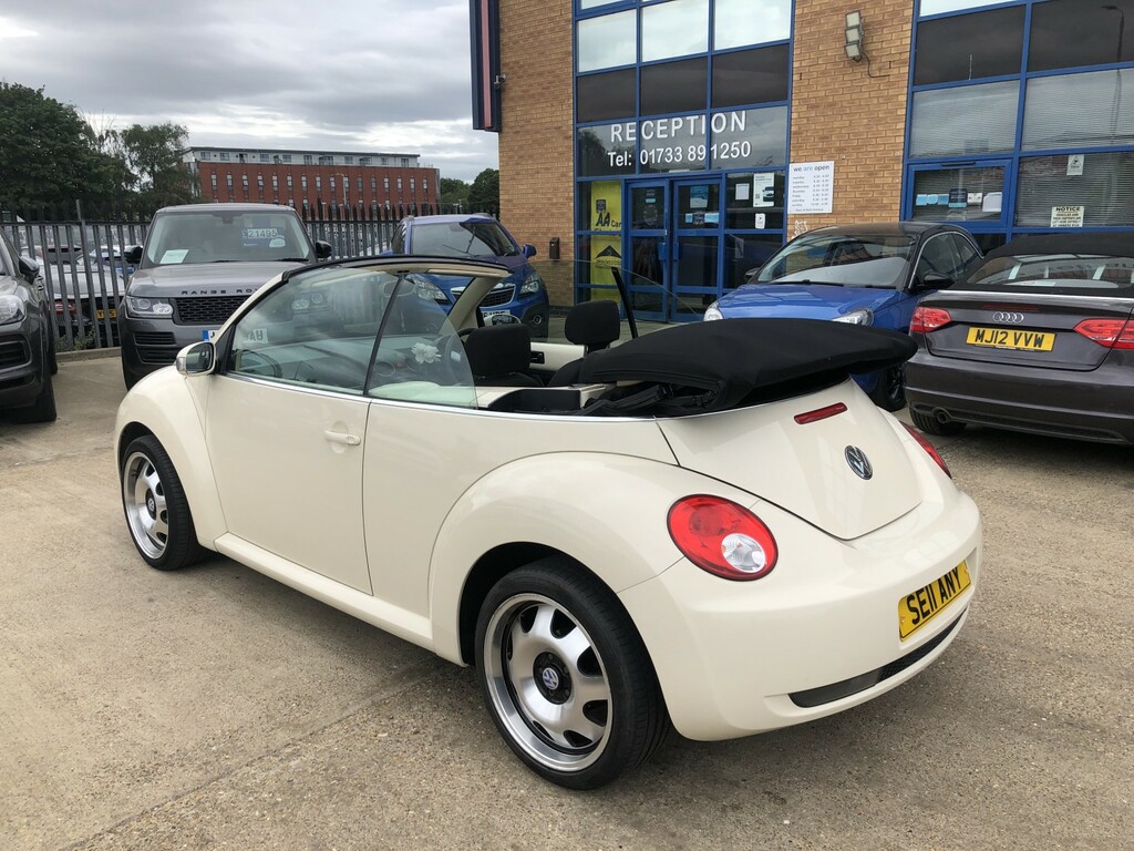 Volkswagen Beetle 1.9 Tdi Cabriolet Euro 4 201059 Silver #7