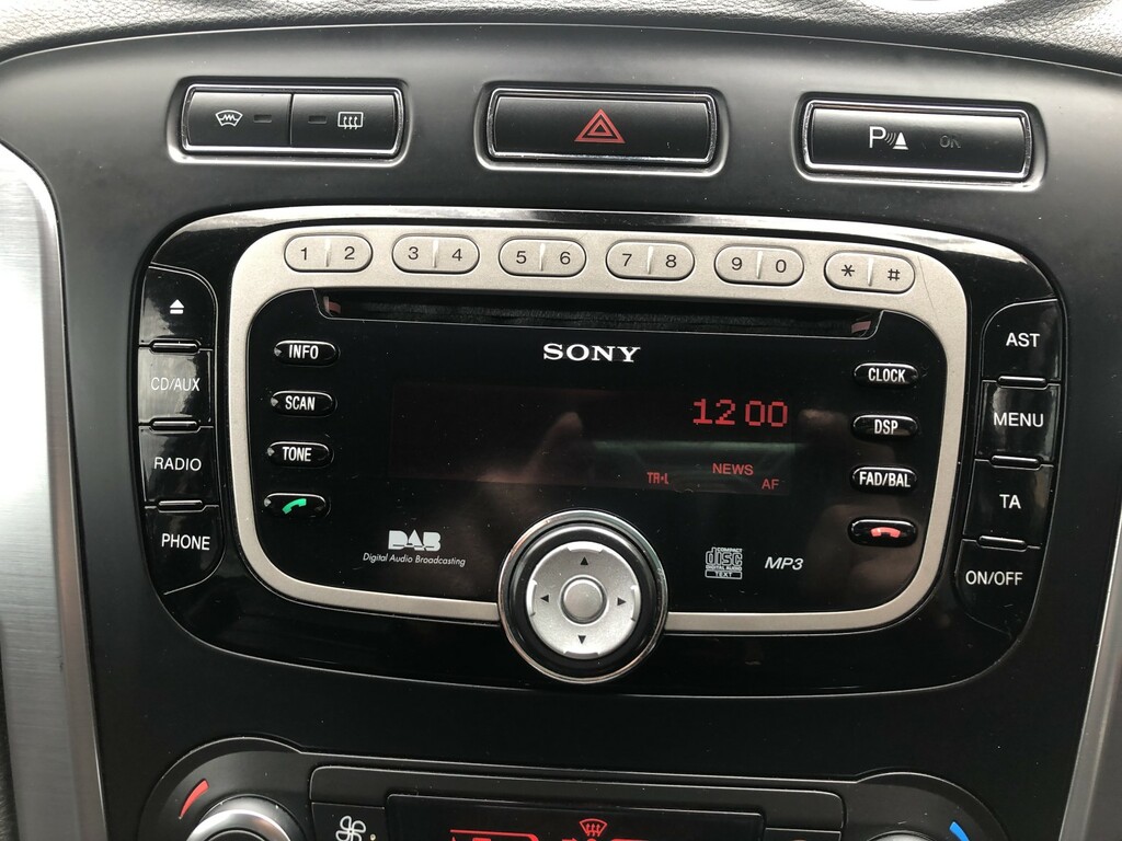 Ford Mondeo Titanium Tdci Full Service Brown #17