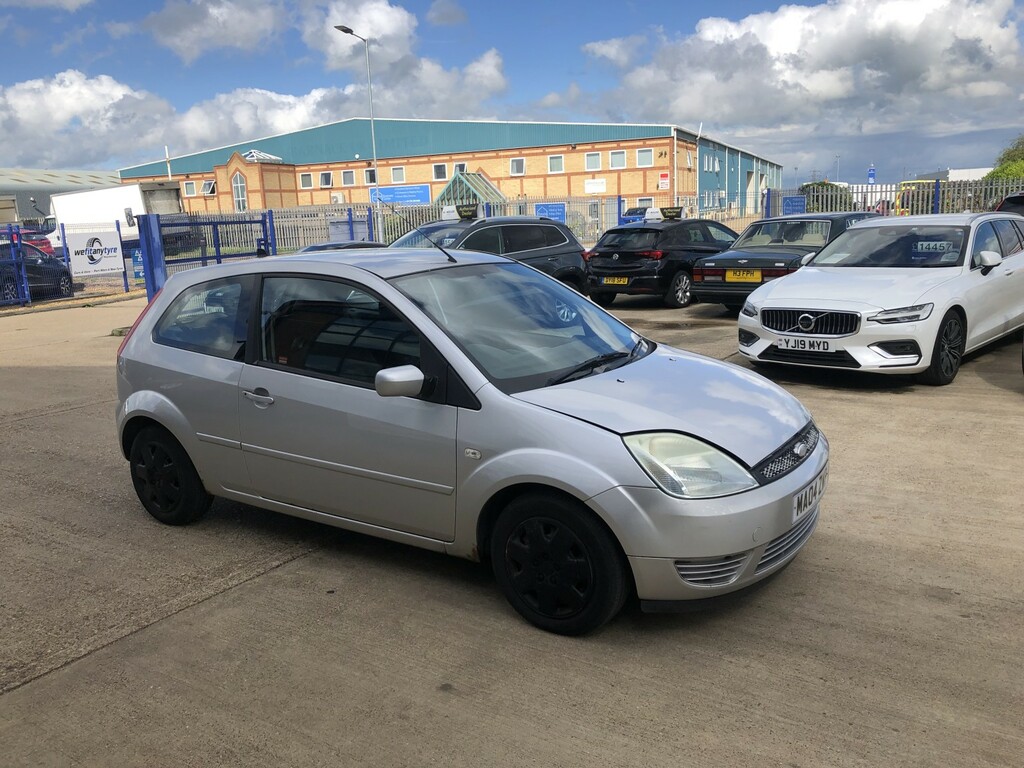 Ford Fiesta 1.3 LX Silver