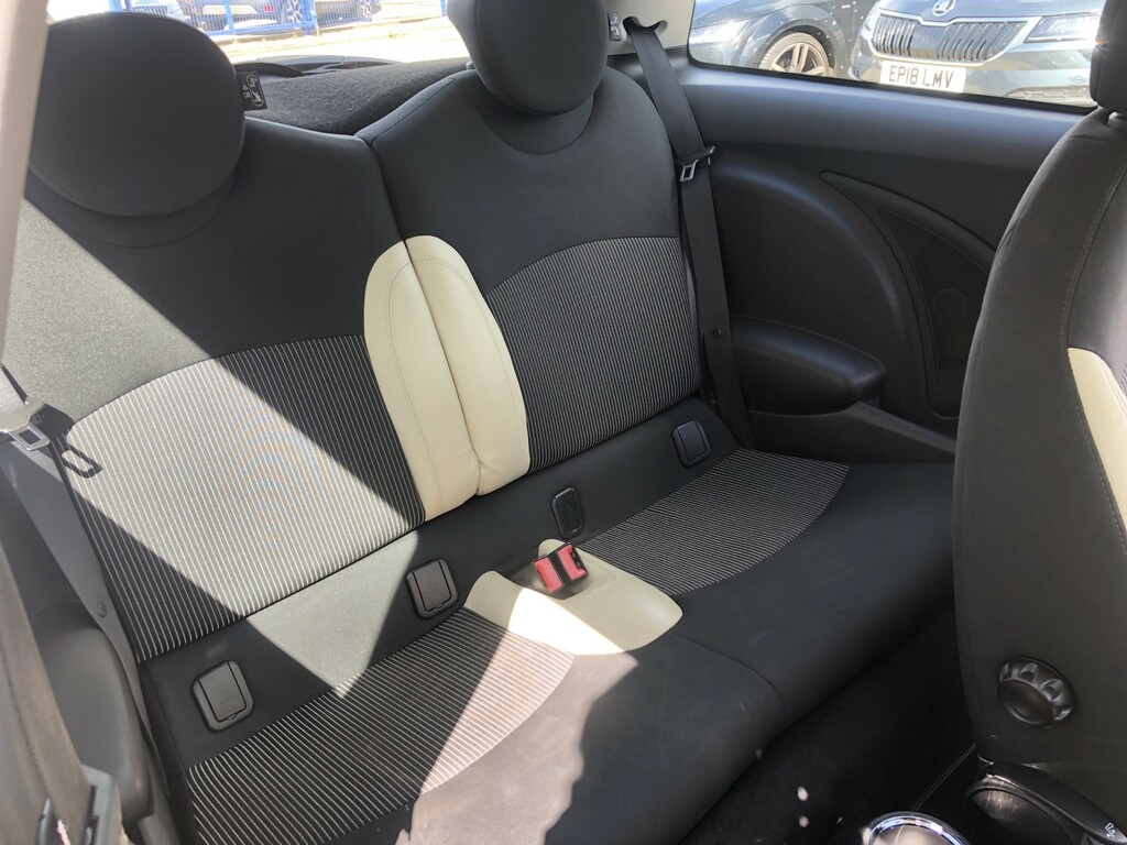 Mini Hatch 1.6 Cooper Hatchback Euro 4 120 White #21