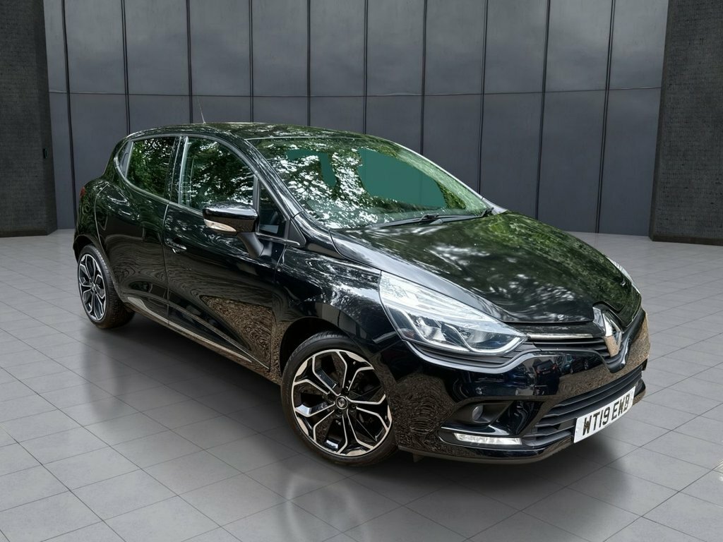 Renault Clio 0.9L Iconic Black