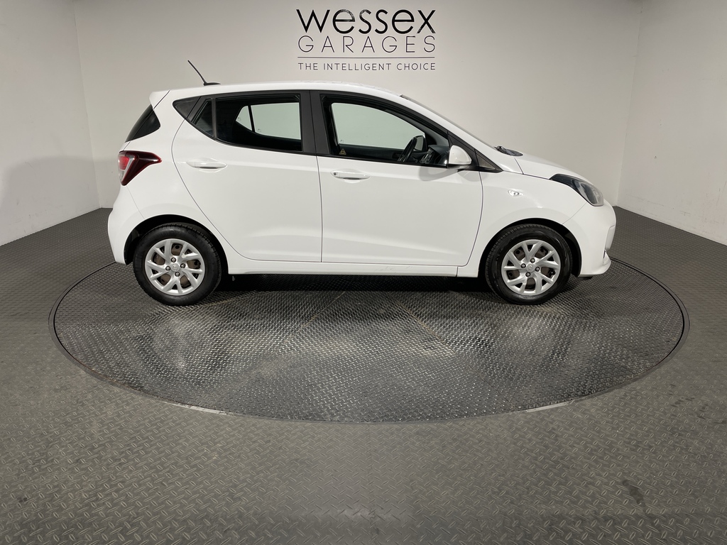Hyundai I10 1.0 Se CK19SJV White #5