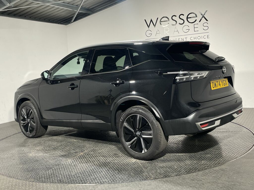 Nissan Qashqai 1.3 Dig-t Mh 158 Tekna Xtronic Black #3