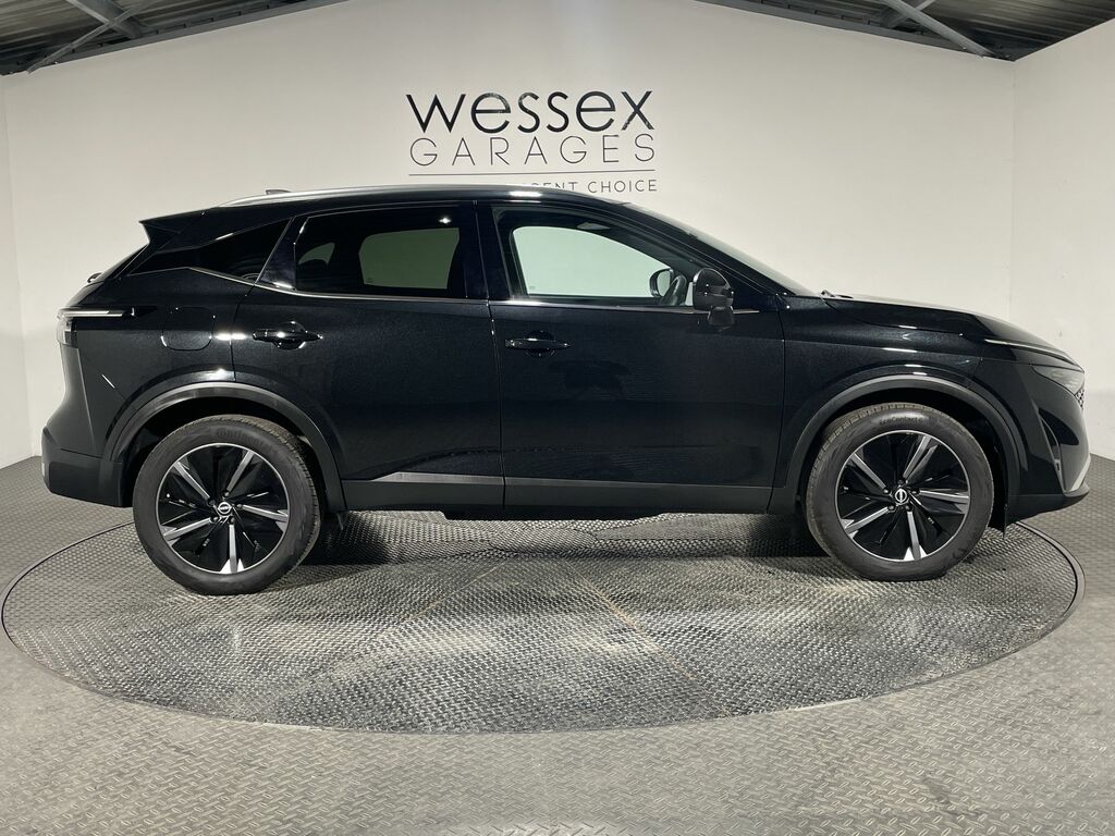 Nissan Qashqai 1.3 Dig-t Mh 158 Tekna Xtronic Black #5
