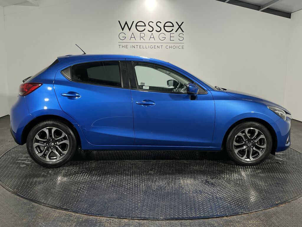 Mazda 2 1.5 Se-l Nav White #7