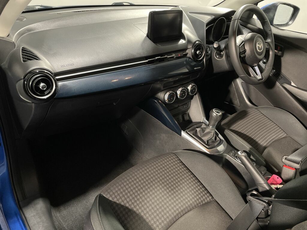 Mazda 2 1.5 Se-l Nav White #3