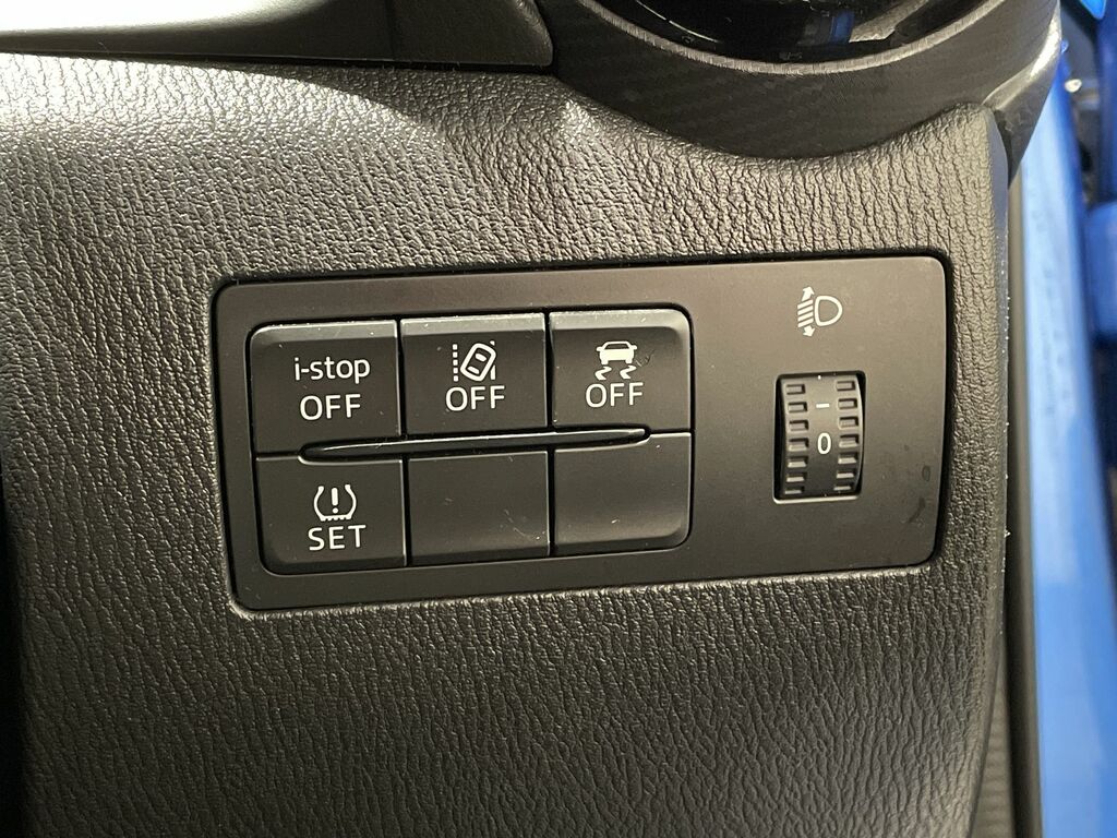 Mazda 2 1.5 Se-l Nav White #48