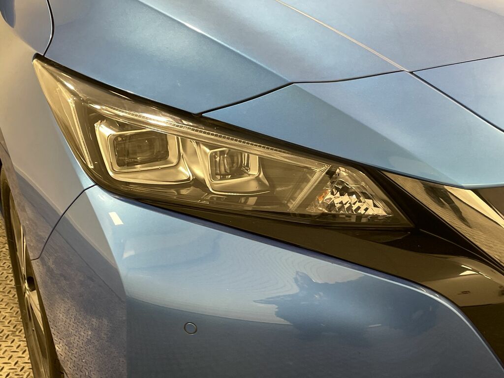 Nissan Leaf Hatchback Grey #15