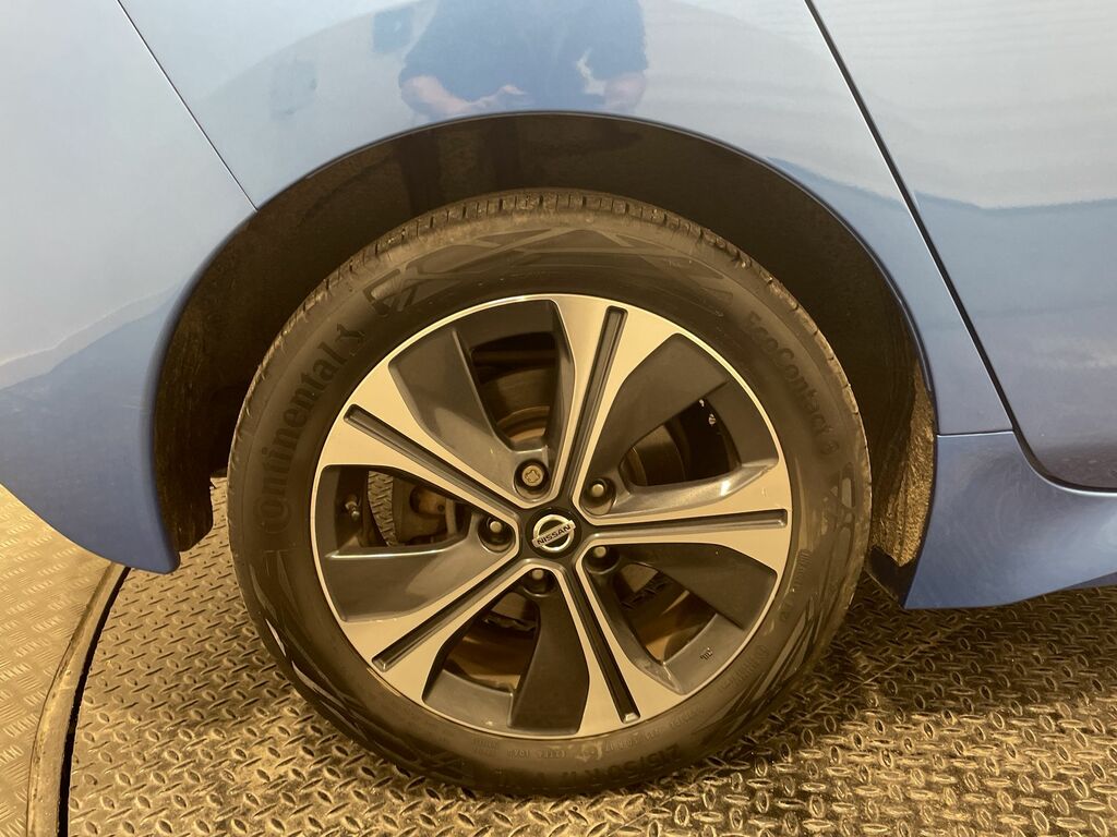 Nissan Leaf Hatchback Grey #9