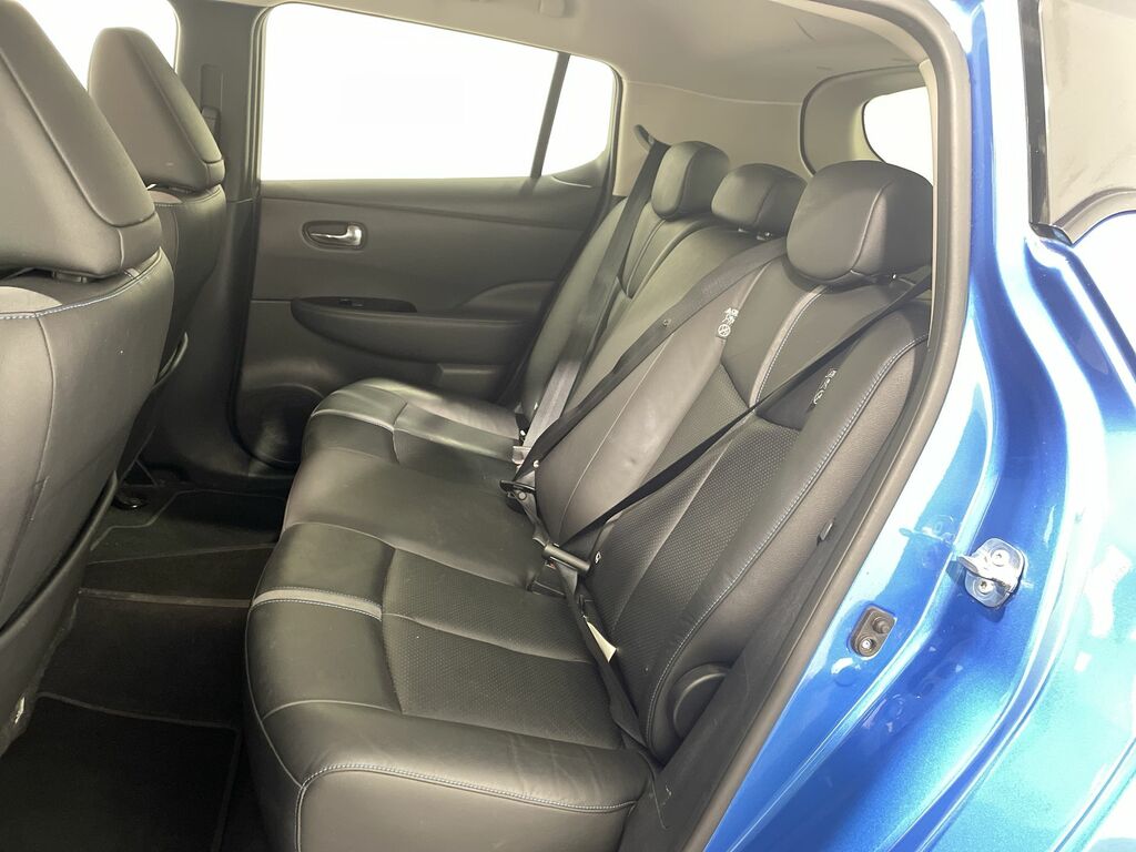Nissan Leaf Hatchback Grey #27