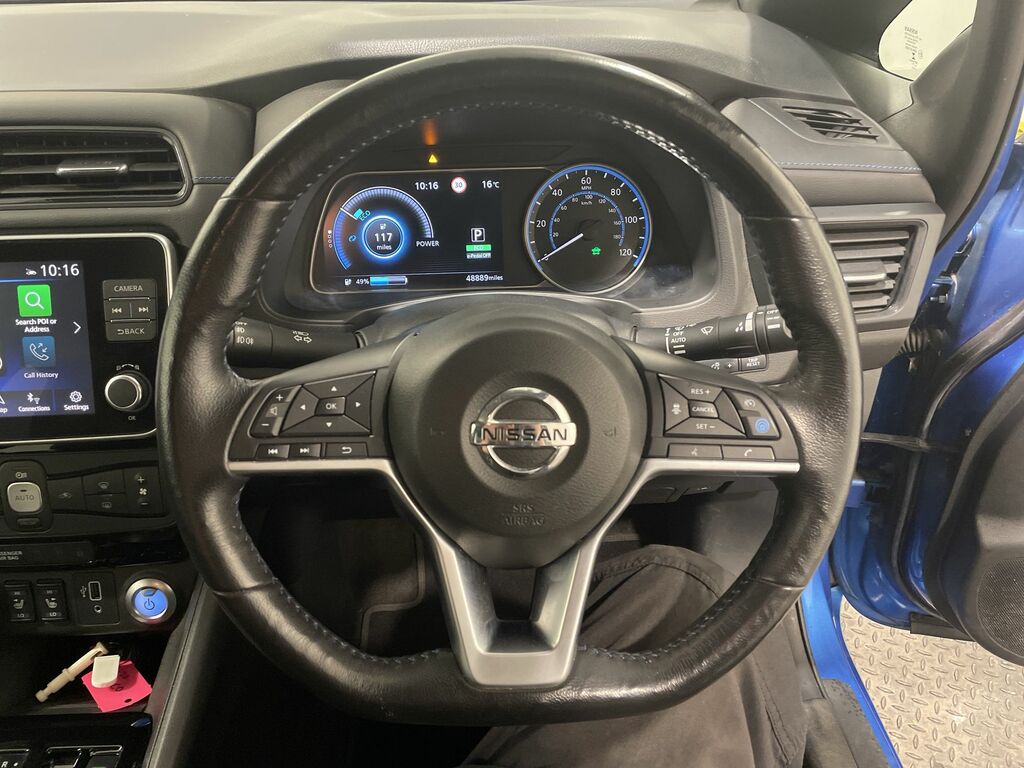 Nissan Leaf Hatchback Grey #46