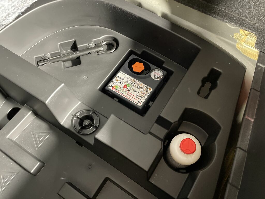 Nissan Juke 1.6 Hybrid N-connecta Grey #23