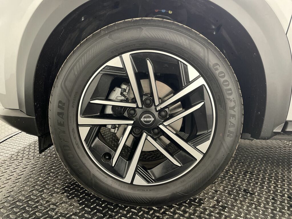 Nissan Juke 1.6 Hybrid N-connecta Silver #3