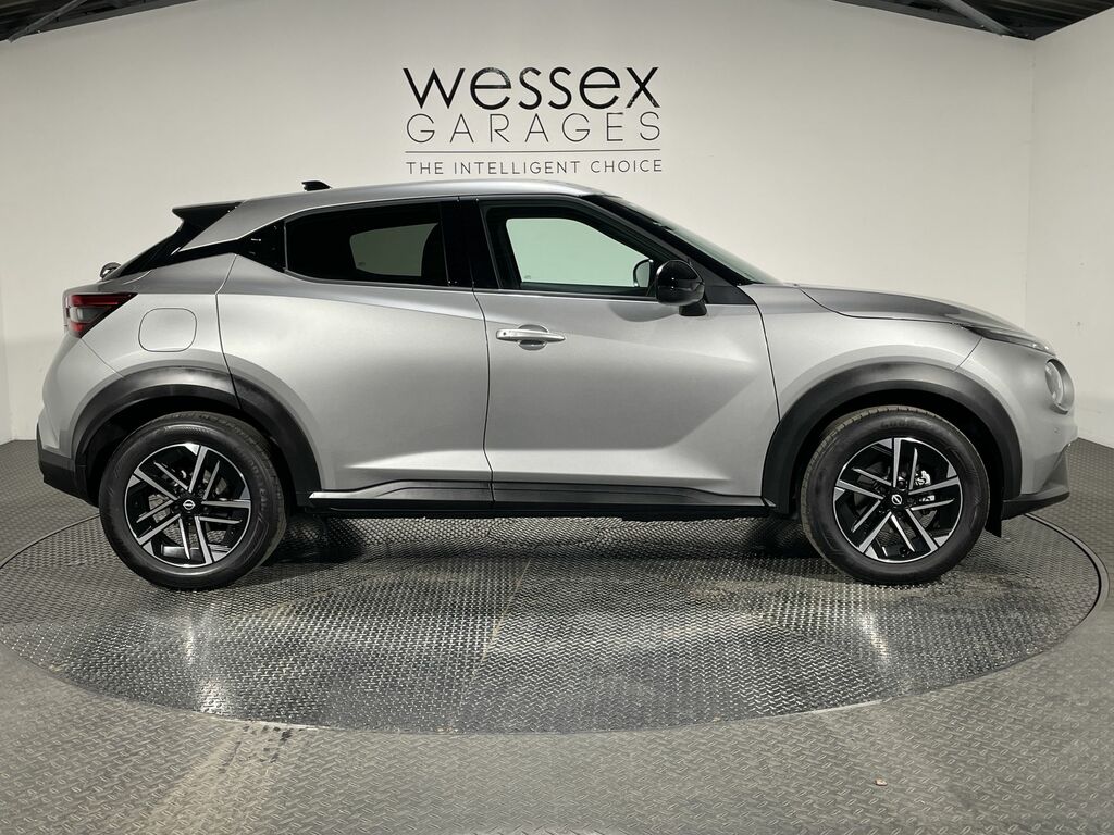 Nissan Juke 1.6 Hybrid N-connecta Silver #2