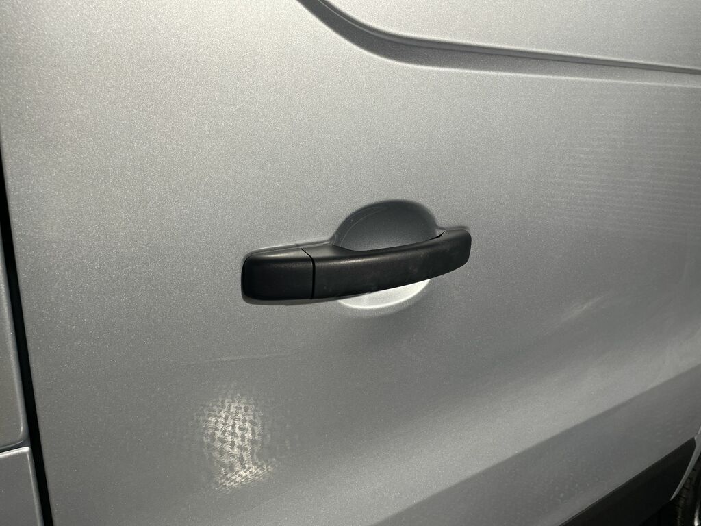 Nissan Primastar Acenta Grey #34