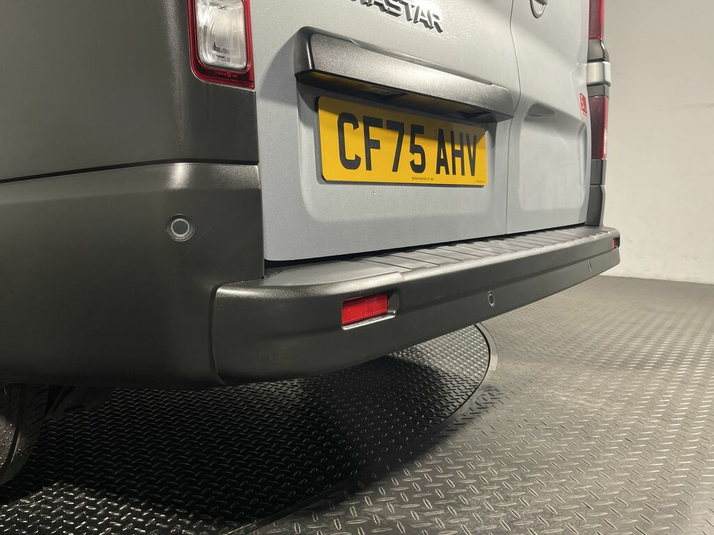 Nissan Primastar Acenta Grey #14