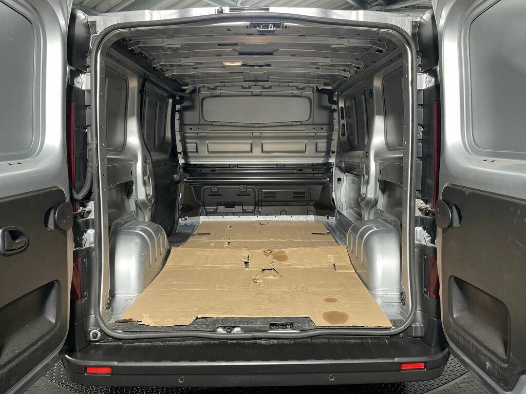 Nissan Primastar Acenta Grey #20