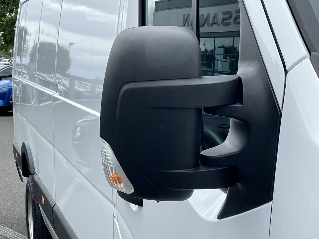 Nissan InterStar Acenta Dci White #16