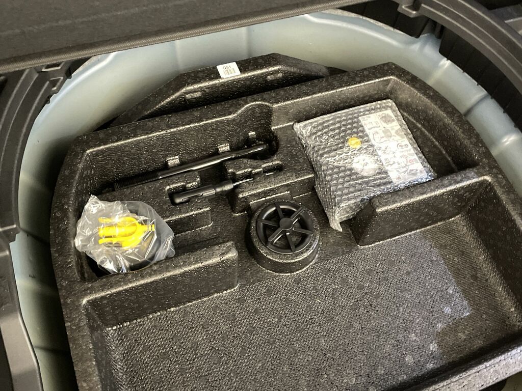 Kia e-Niro 64Kwh 3 Suv Silver #24