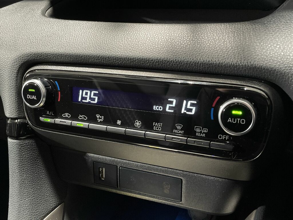 Mazda 2 1.5I Hybrid Select Cvt Red #34