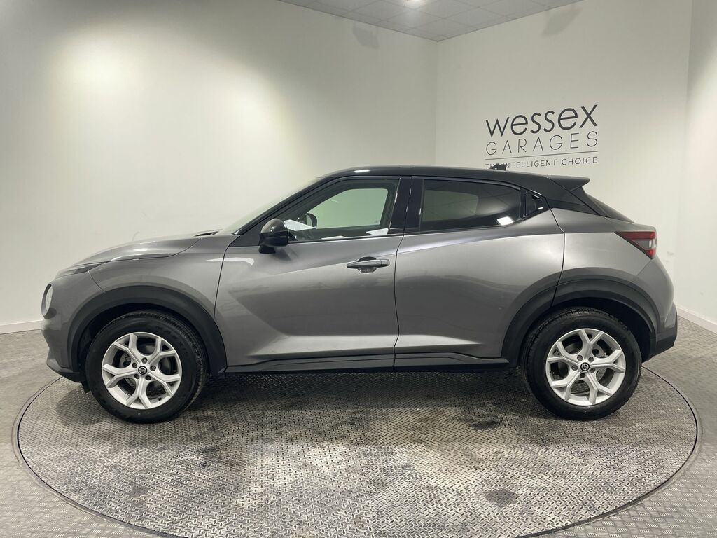 Nissan Juke Dig-t Tekna Red #6