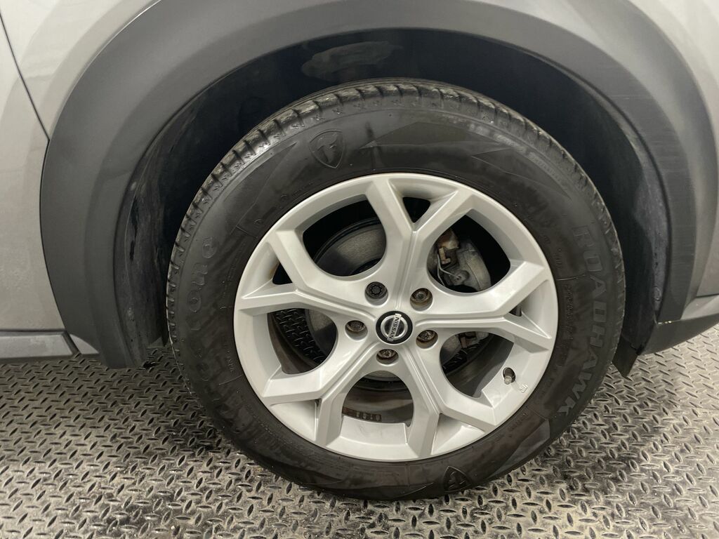 Nissan Juke Dig-t Tekna Red #10