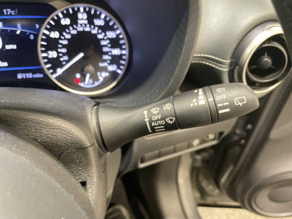 Nissan Juke Dig-t Tekna Red #45