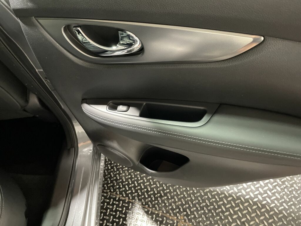 Nissan Qashqai N-connecta Dci Red #38