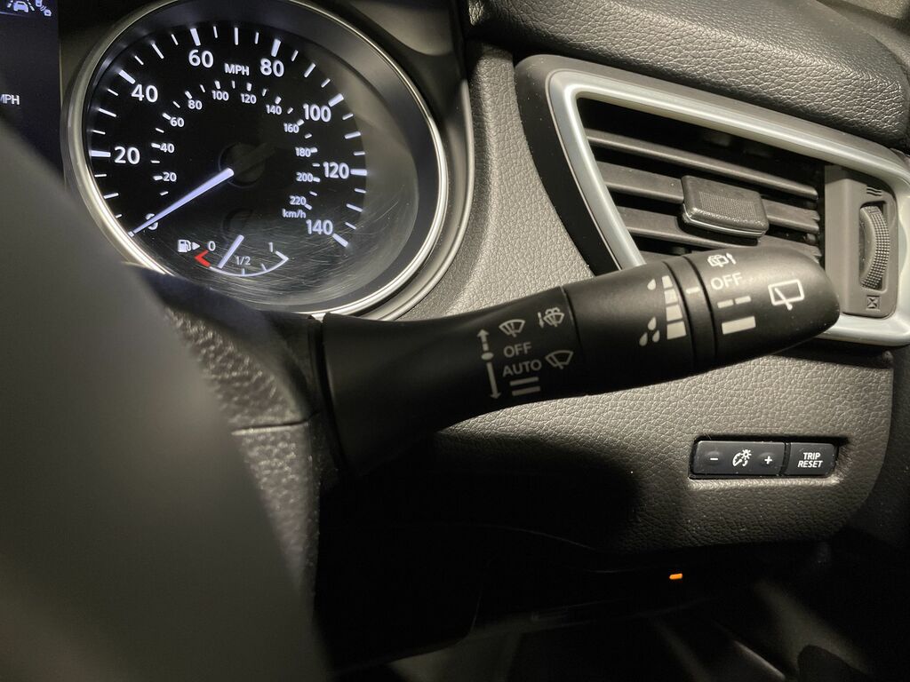 Nissan Qashqai N-connecta Dci Red #45
