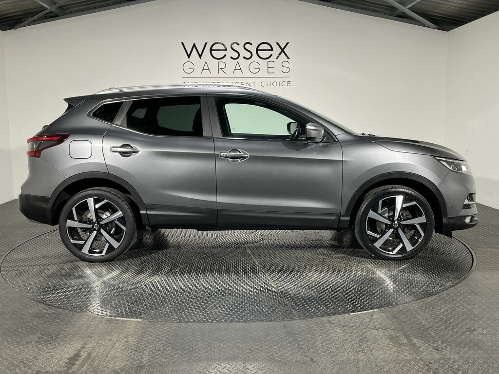 Nissan Qashqai 1.3 Dig-t Tekna Grey #4