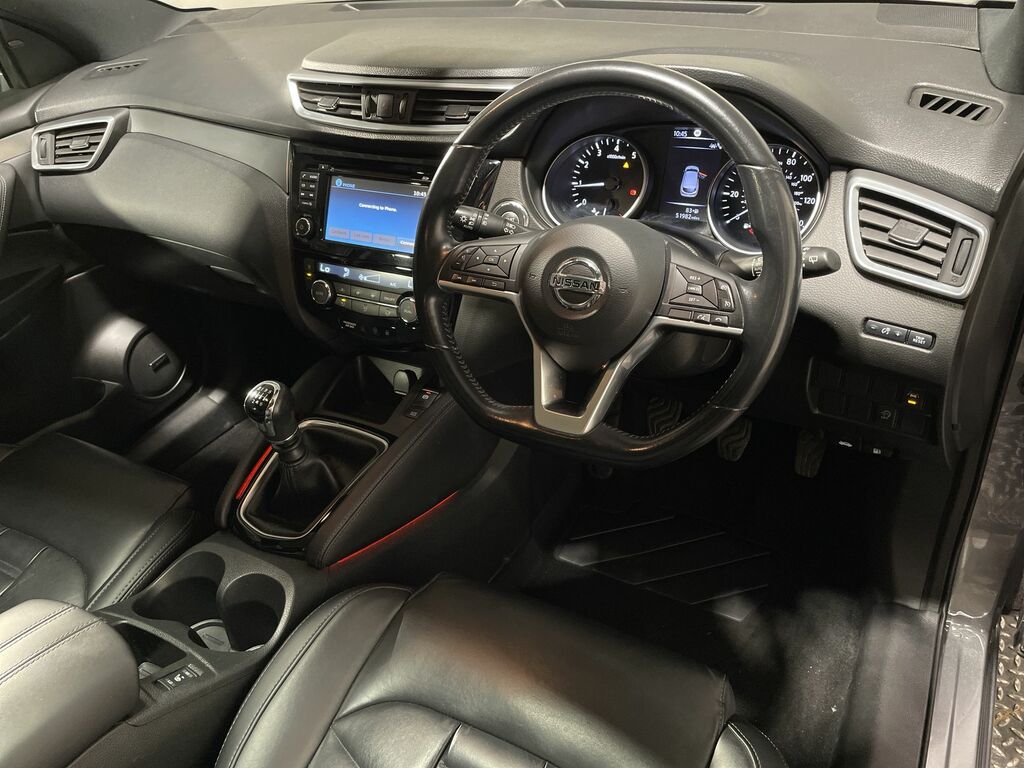 Nissan Qashqai N-connecta Dci Red #39