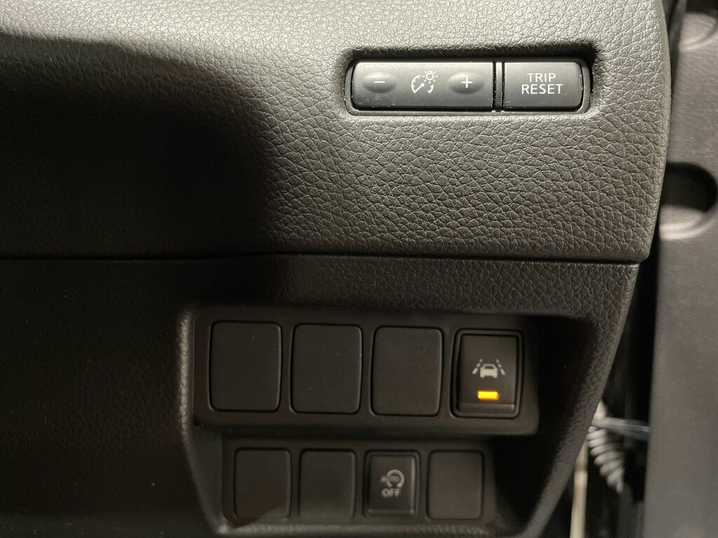Nissan Qashqai N-connecta Dci Red #48