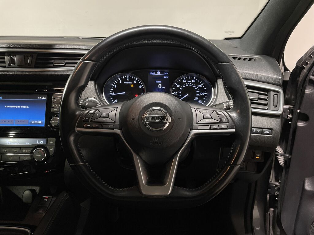 Nissan Qashqai N-connecta Dci Red #36