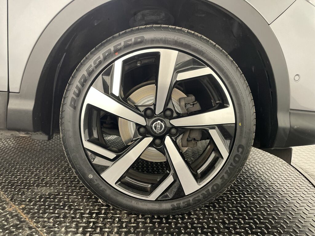 Nissan Qashqai N-connecta Dci Red #17